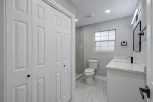 13221 Candlewick St, Houston, TX 77015 - Photo 23