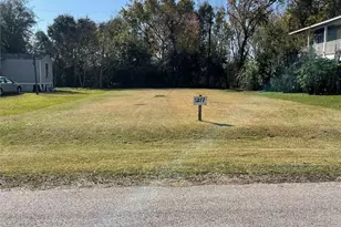 5817 Florida Ave, Hitchcock, TX 77563 - Photo 1