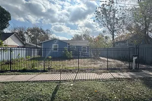 5526 Bunte St, Houston, TX 77026 - Photo 3