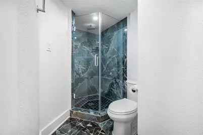 1418 Vermont Street #1, Houston, TX 77006 - Photo 13