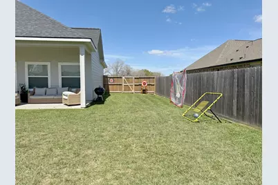 431 Wellshire Drive, West Columbia, TX 77486 - Photo 23