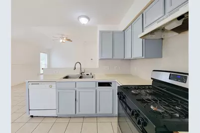 16006 Hiram Clarke, Houston, TX 77053 - Photo 13
