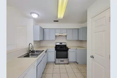 16006 Hiram Clarke, Houston, TX 77053 - Photo 11