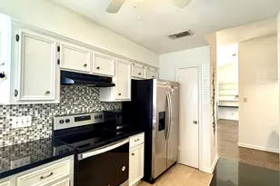 13222 Pebblewalk Cir N, Houston, TX 77041 - Photo 9