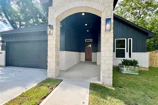 11905 23rd St, Santa Fe, TX 77510 - Photo 3