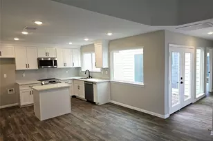 10846 Kirktown Dr, Houston, TX 77089 - Photo 9