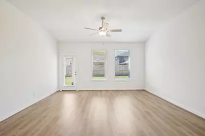 6005 Mockingbird Lodge Lane, Pearland, TX 77584 - Photo 5