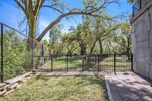 101 Westcott St, Houston, TX 77007 - Photo 25