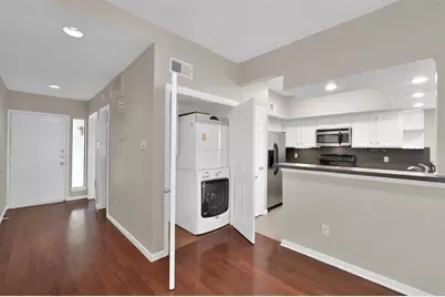 132 April Point Drive S, Conroe, TX 77356 - Photo 9