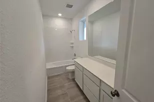 1518 Gentle Wind Ct, Angleton, TX 77515 - Photo 9