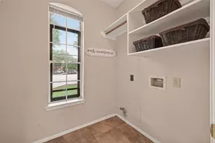 8831 Hedgestone Ct, La Porte, TX 77571 - Photo 17