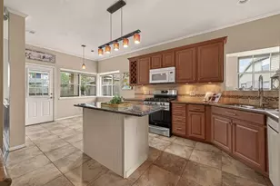8831 Hedgestone Ct, La Porte, TX 77571 - Photo 5