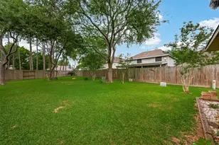 8831 Hedgestone Ct, La Porte, TX 77571 - Photo 45