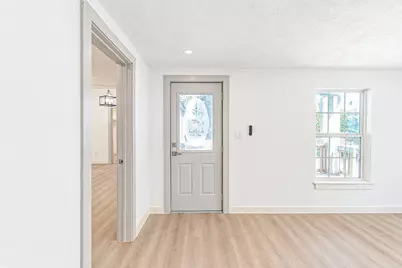 9690 Simmons Drive, Conroe, TX 77385 - Photo 5