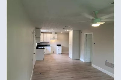 820 Bennington Street #B, Houston, TX 77022 - Photo 3