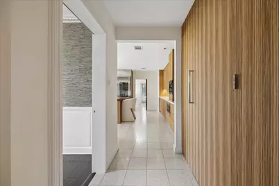 210 Pine Hollow Lane, Houston, TX 77056 - Photo 15