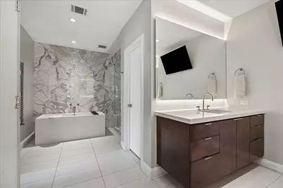 210 Pine Hollow Lane, Houston, TX 77056 - Photo 21