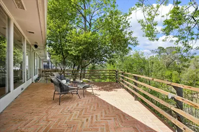 210 Pine Hollow Lane, Houston, TX 77056 - Photo 5