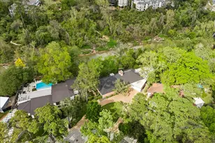 210 Pine Hollow Ln, Houston, TX 77056 - Photo 37