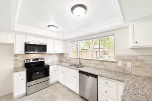 8407 Riverside Walk Ln, Houston, TX 77064 - Photo 5