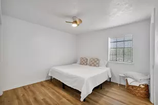 2401 Sycamore Ave, Huntsville, TX 77340 - Photo 17