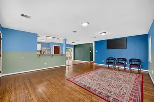 7002 Leader St, Houston, TX 77074 - Photo 9