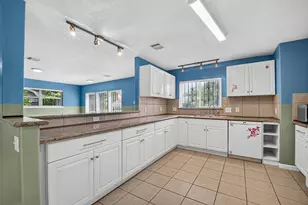 7002 Leader St, Houston, TX 77074 - Photo 15