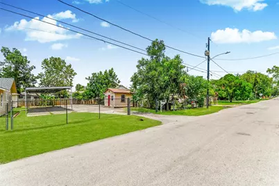 7219 Gainesville Street, Houston, TX 77020 - Photo 3