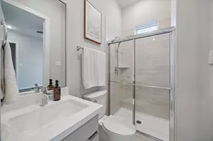 606 Thornton Rd, Houston, TX 77018 - Photo 13