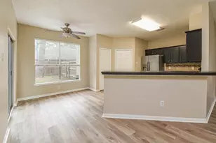 9523 Tallow Tree Dr, Houston, TX 77070 - Photo 5