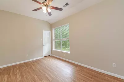 9523 Tallow Tree Drive, Houston, TX 77070 - Photo 11