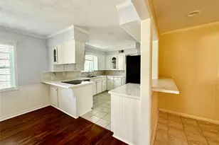 5215 Cheena Dr, Houston, TX 77096 - Photo 9