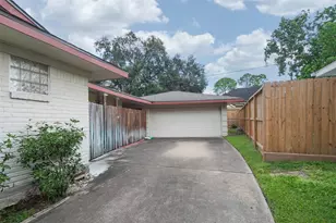 5215 Cheena Dr, Houston, TX 77096 - Photo 29