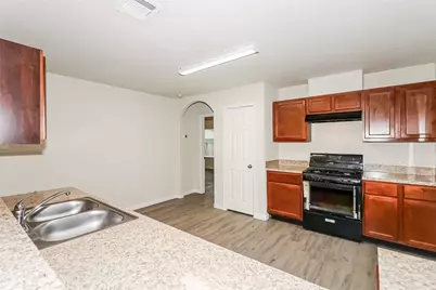 5627 Plantation Forest Drive, Katy, TX 77449 - Photo 3
