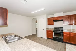 5627 Plantation Forest Dr, Katy, TX 77449 - Photo 3