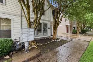1923 Bailey St, Houston, TX 77006 - Photo 23