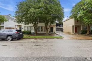 1923 Bailey St, Houston, TX 77006 - Photo 21