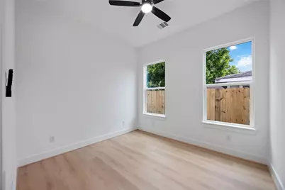 7819 Bowen Street #A-B, Houston, TX 77051 - Photo 17