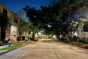 7625 Olympia Dr, Houston, TX 77063 - Photo 39