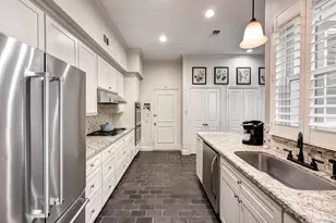 7625 Olympia Dr, Houston, TX 77063 - Photo 13