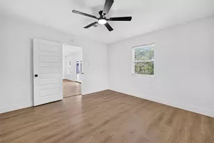 1407 Neptune Ln, Houston, TX 77062 - Photo 21