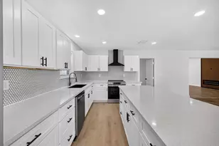 1407 Neptune Ln, Houston, TX 77062 - Photo 17