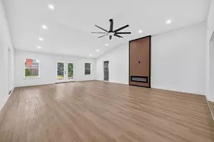 1407 Neptune Ln, Houston, TX 77062 - Photo 7