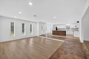 1407 Neptune Ln, Houston, TX 77062 - Photo 5