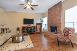 1802 Stoney Brook Dr, Houston, TX 77063 - Photo 9