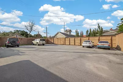 1217 Heights Boulevard #2, Houston, TX 77008 - Photo 17