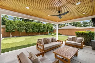 10022 Bordley Dr, Houston, TX 77042 - Photo 27