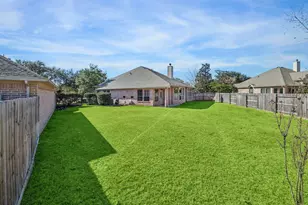 1810 Rippling Water Ct, Sugar Land, TX 77479 - Photo 25