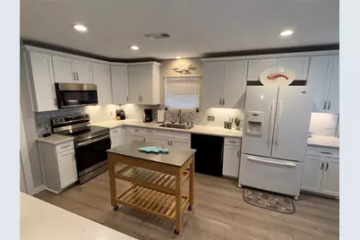 969 Bonita Street, Hitchcock, TX 77563 - Photo 15