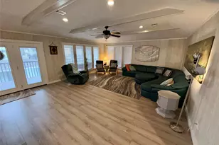 969 Bonita St, Hitchcock, TX 77563 - Photo 19